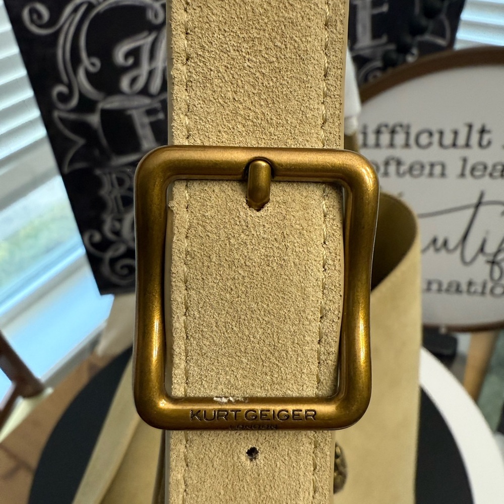 NWT Kurt Geiger London Large Bond Hobo Bag in pale green suede - Picture 10 of 10